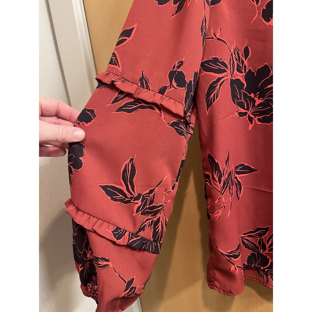 Studio B Bobeau Red & Black Floral Blouse Long Sleeve V-Neck Sz S Valentine's - Picture 6 of 9